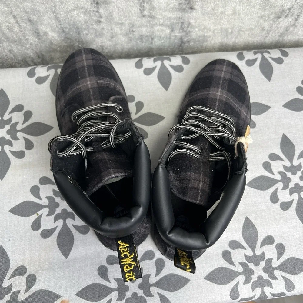 Dr Martens Maelly Shoes Womens Size 8 Black Canvas Boots High Top Plaid Lace Up - Picture 2 of 6
